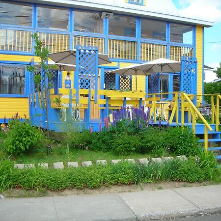 Gîte des Hauteurs et Café de la place Saint Zenon Exterior foto