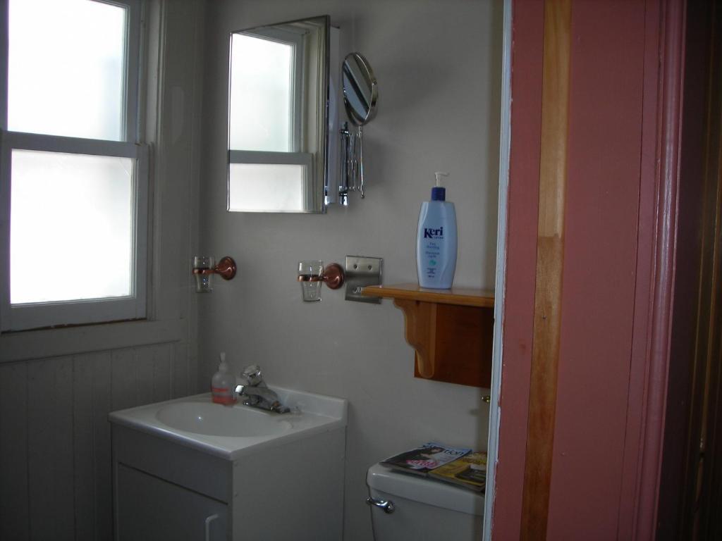 Gîte des Hauteurs et Café de la place Saint Zenon Habitación foto