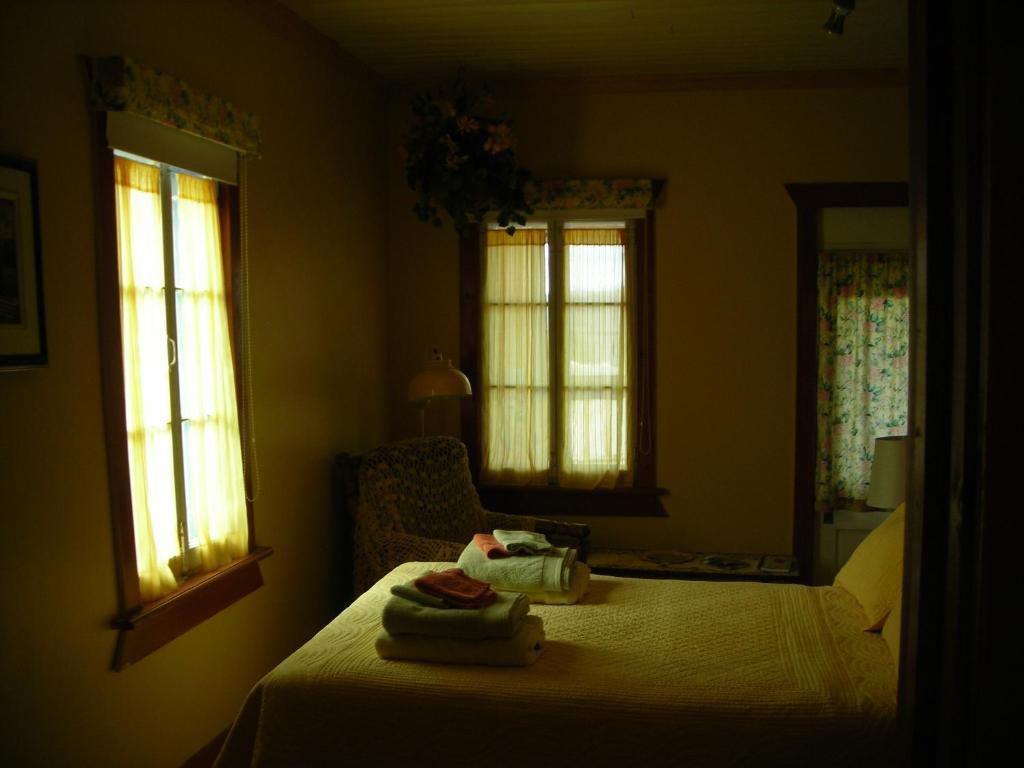 Gîte des Hauteurs et Café de la place Saint Zenon Habitación foto